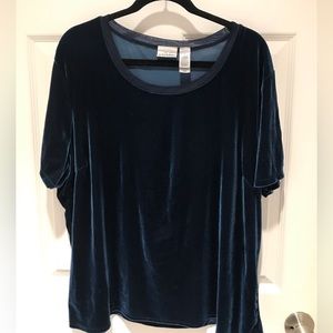 Blue velvet short sleeved shirt